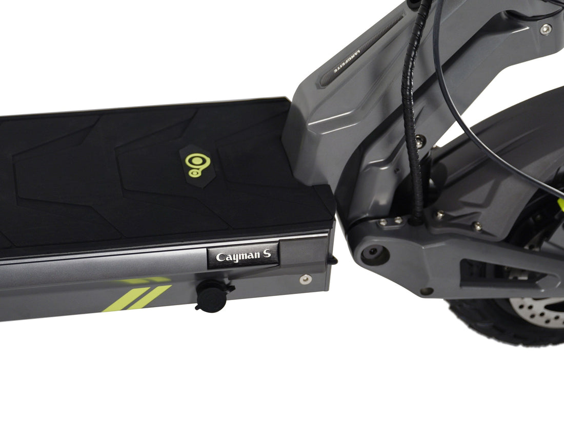 Elektrokoloběžka Langfeite Cayman S — detail desky